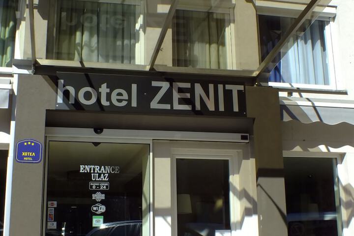 Hotel 38 of 40