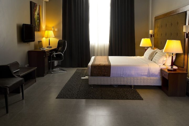 Room 8 of 46