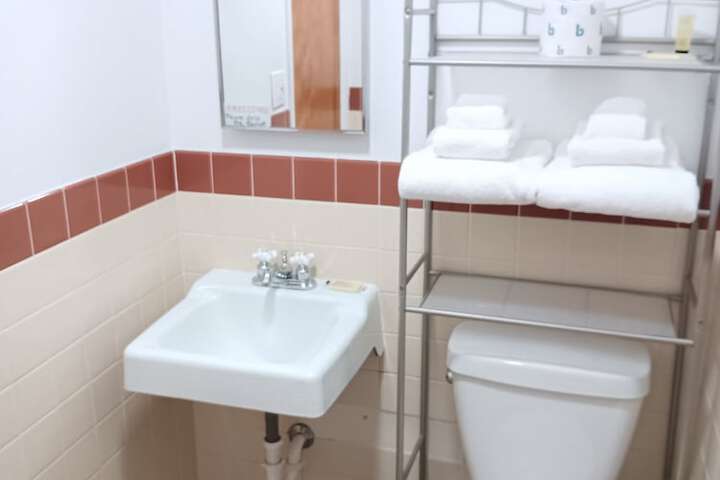 Room 15 of 21