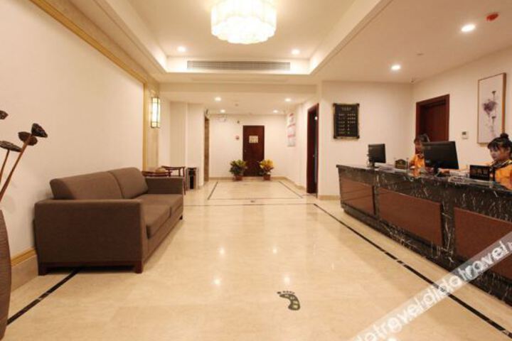 Hotel Interior 9 of 18
