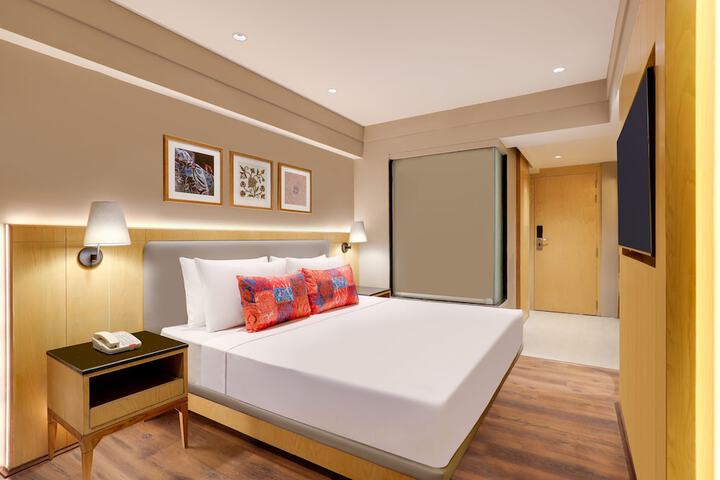 Room 9 of 40