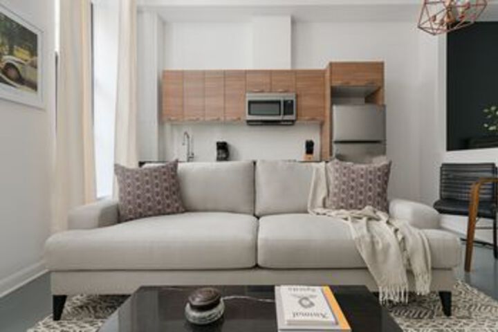Room 17 of 22