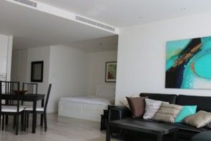 Room 49 of 66