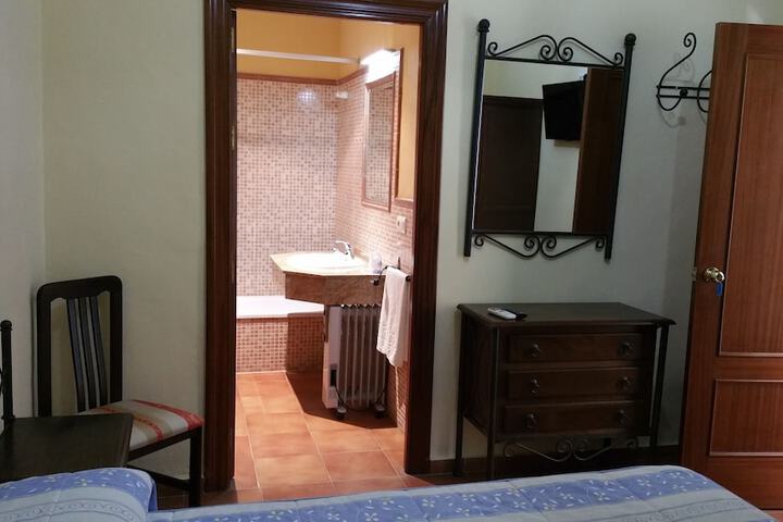 Room 18 of 36