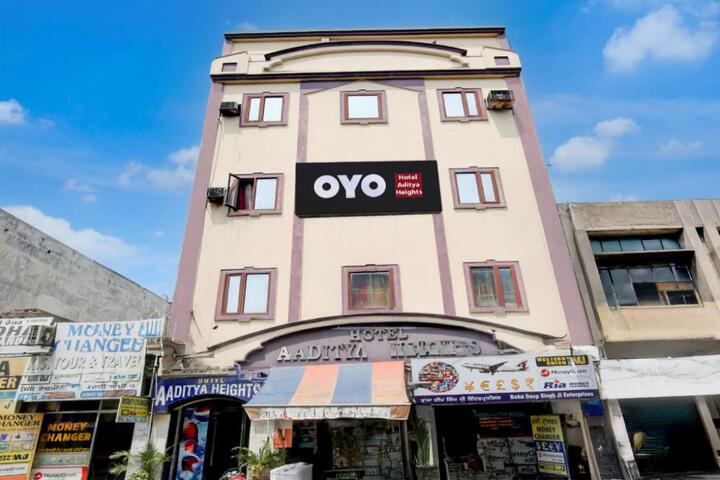 Hotel O by OYO Aaditya heights