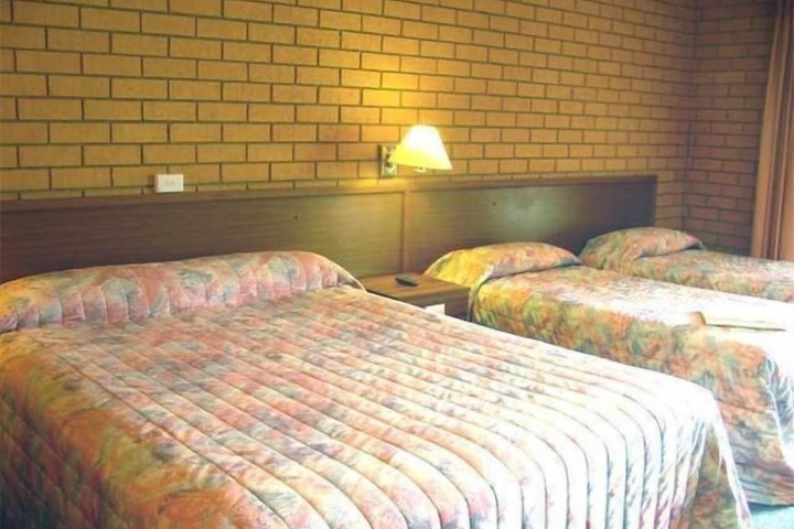 Room 13 of 51