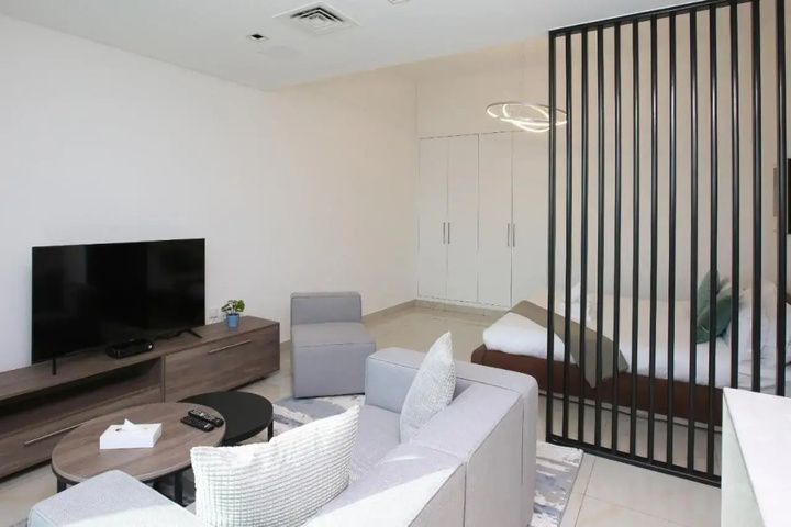 Room 9 of 15