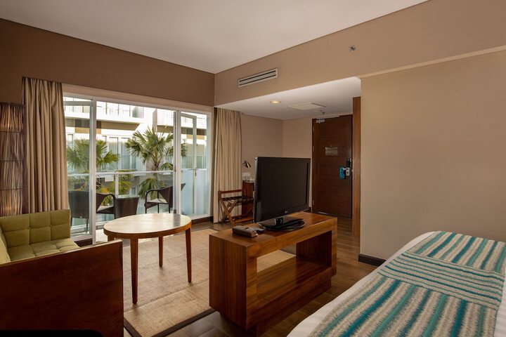 Room 19 of 50