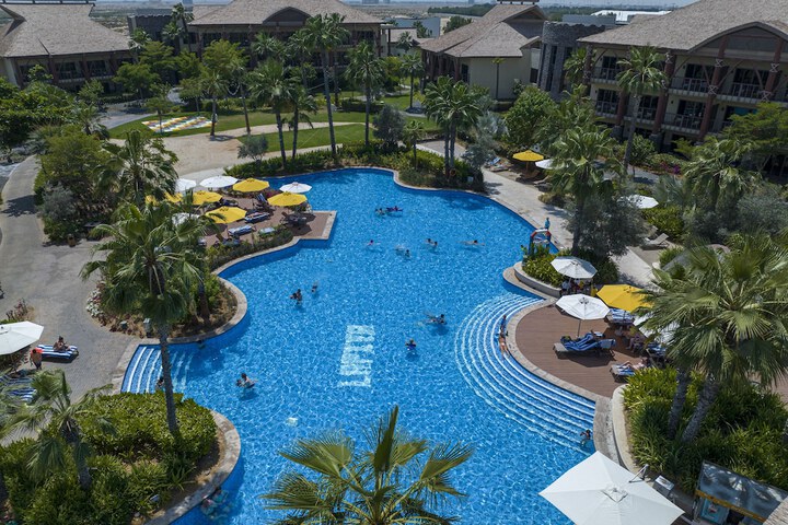 Pool 58 of 152
