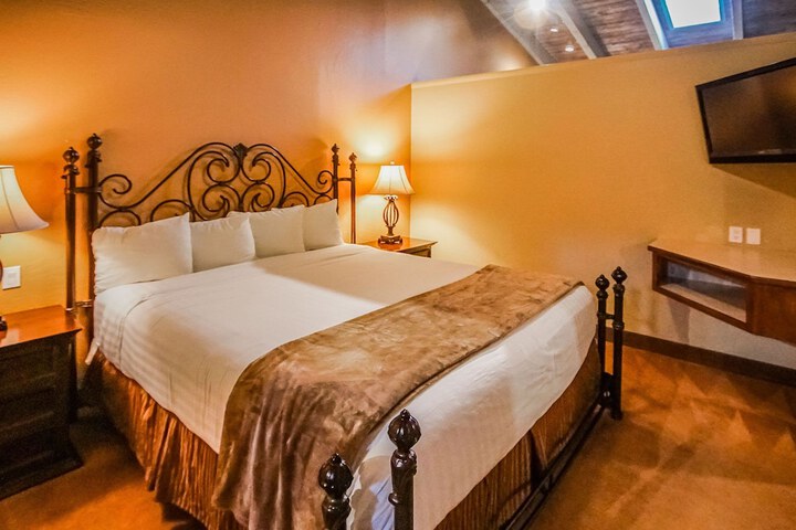 Room 4 of 31