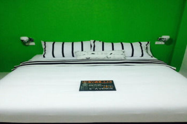 Room 3 of 18