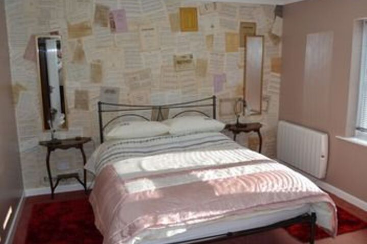 Room 6 of 23