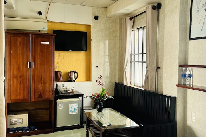Room 90 of 153