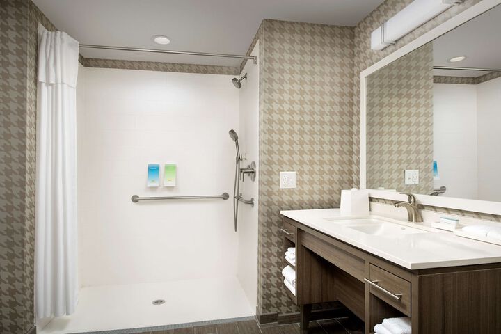 Bathroom shower