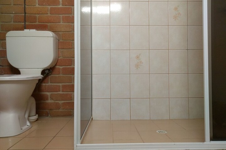 Room 48 of 74