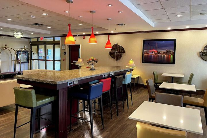Entrance & Lobby
