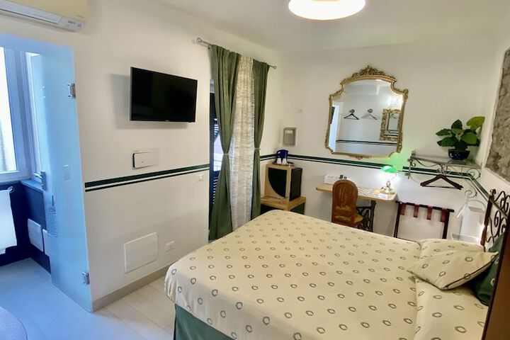 Room 109 of 190