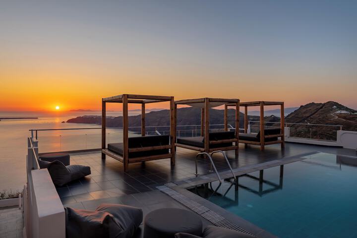 Sundeck 91 of 110