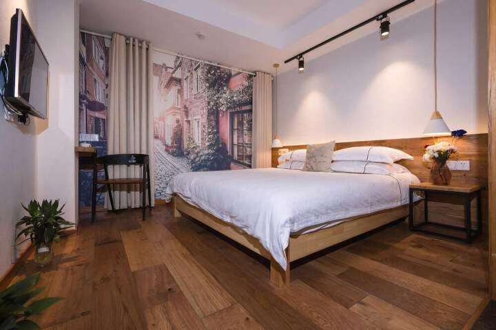 YUE LOVE HOTEL