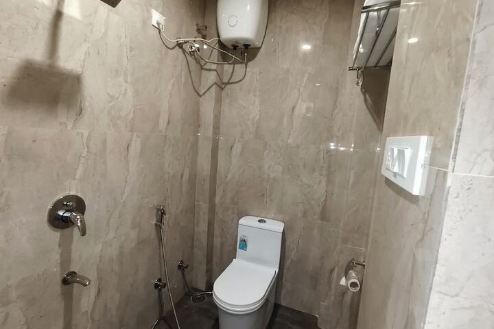 Room 7 of 7