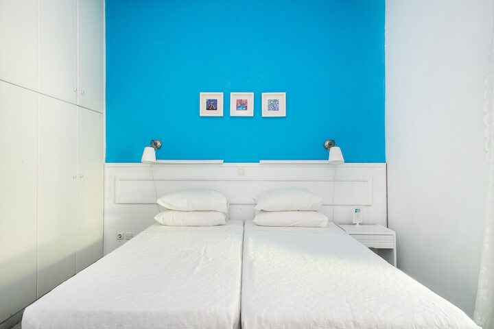Room 15 of 47