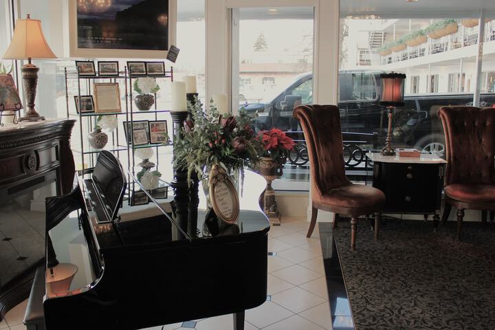 Lobby sitting area