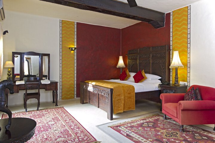 Room 7 of 65
