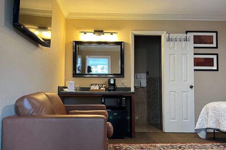 Room 10 of 67