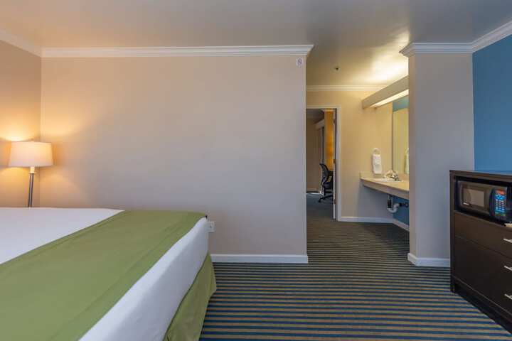 Room 45 of 114