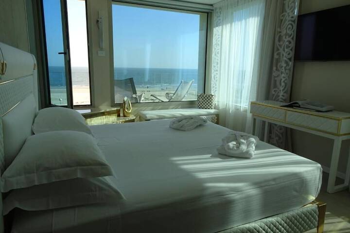 Room 38 of 139