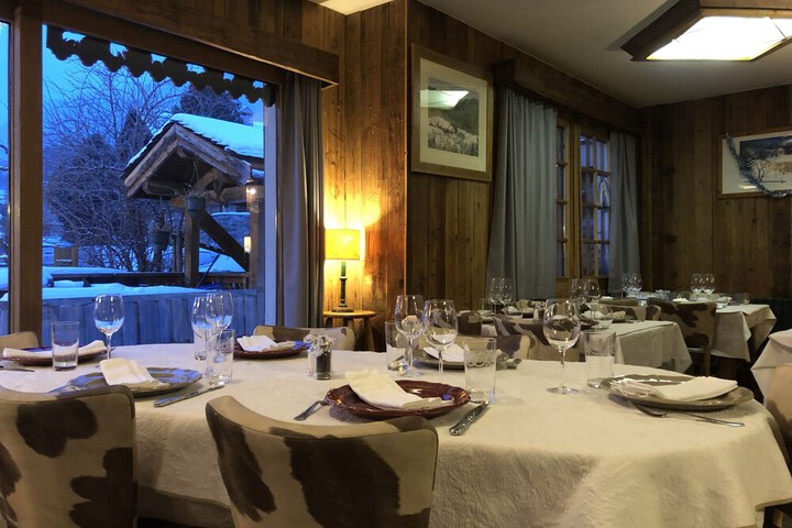 Dining 34 of 71
