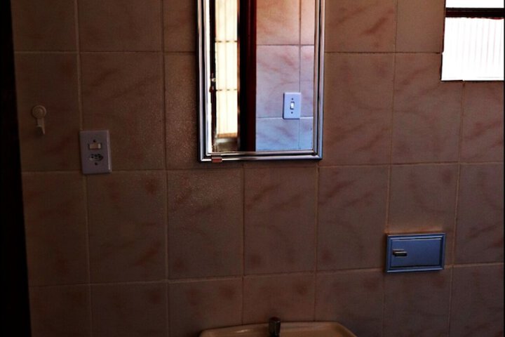 Room 44 of 68