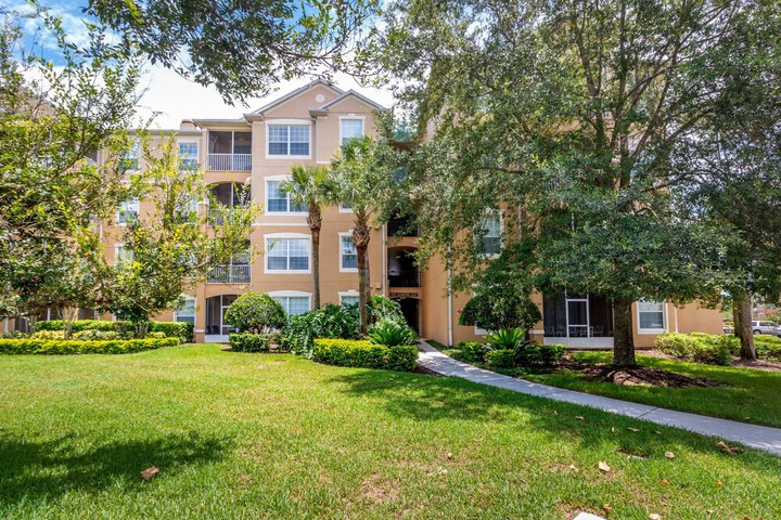 Hotel Exterior 24 of 24