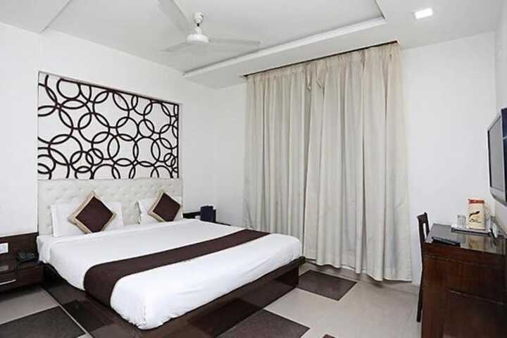Fabhotel Taj Castle