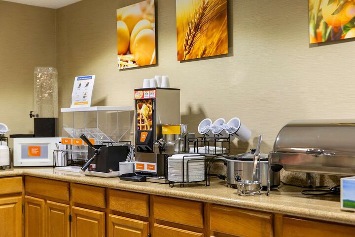 Breakfast/Coffee Service 41 of 46