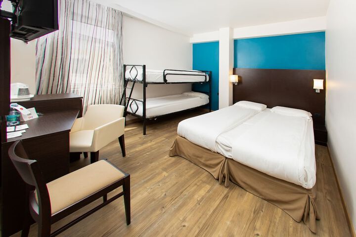 Room 20 of 46