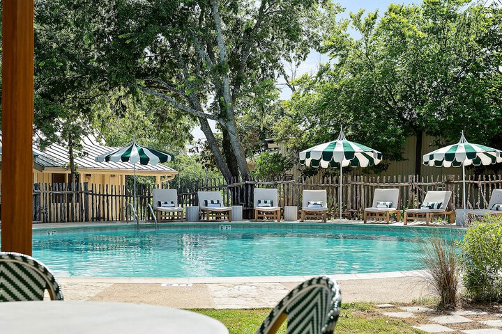 Pool 81 of 100