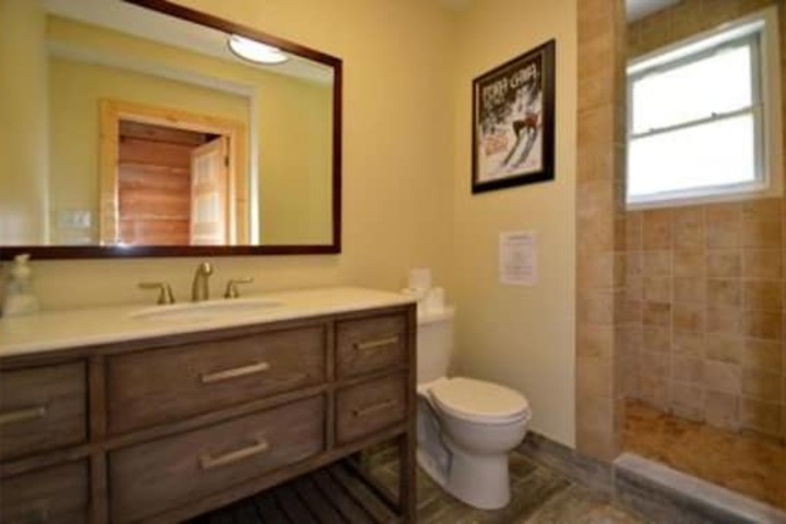 Room 2 of 2