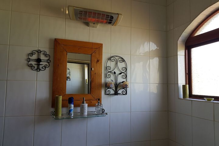 Room 34 of 52