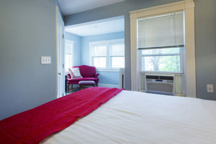 Room 2 of 11