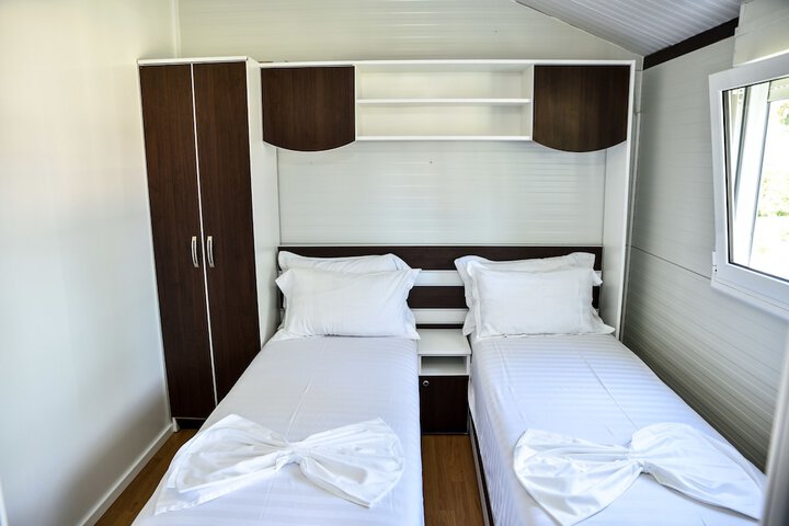 Room 12 of 49
