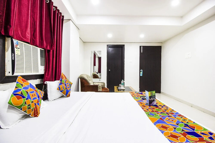 Room 16 of 24