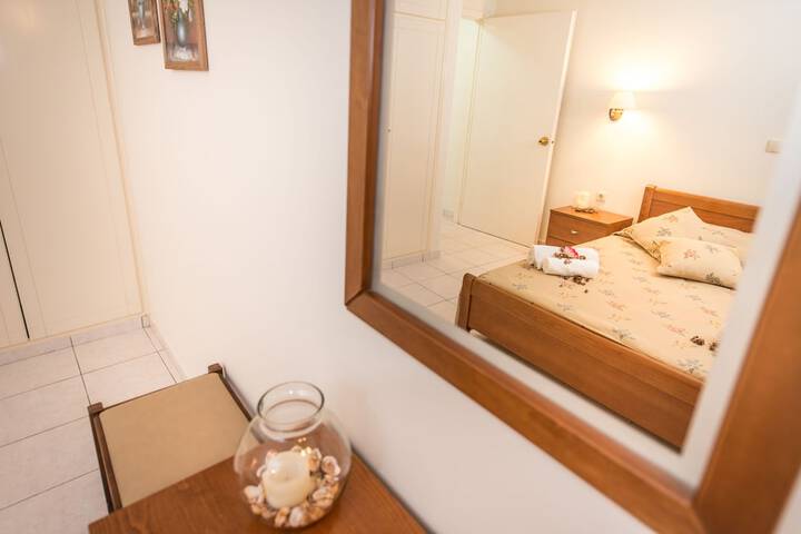 Room 4 of 37