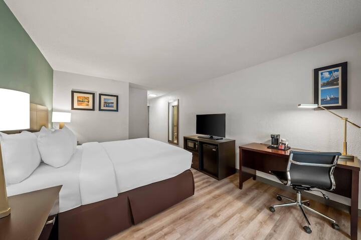 Room 35 of 56