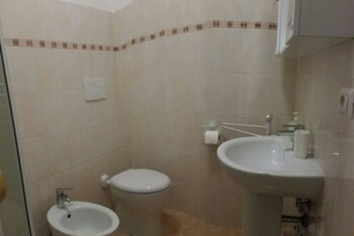 Room 26 of 157