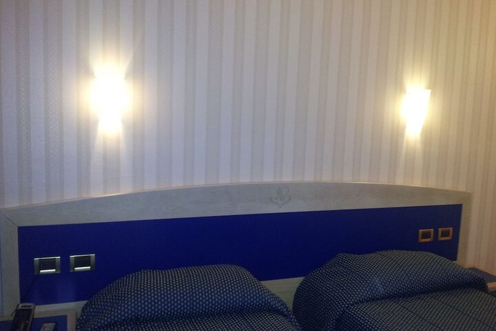 Room 9 of 55