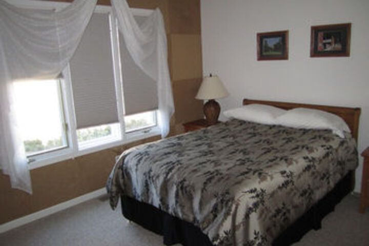 Room 3 of 9
