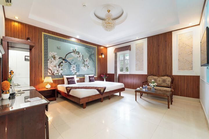 Room 27 of 65