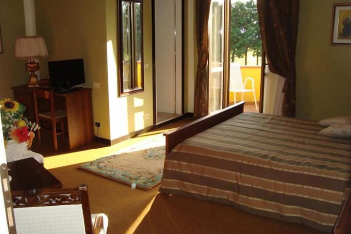 Room 21 of 88