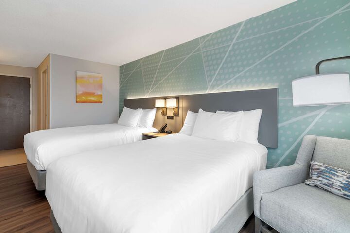 2 Double Beds Business Room Upgrade (8 of 12)